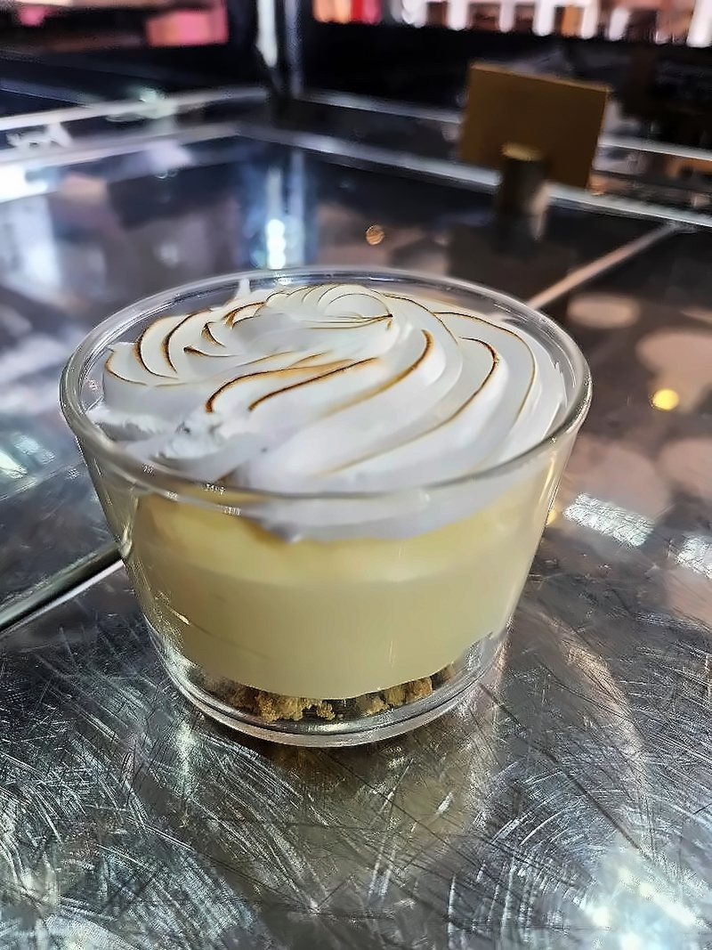 Verrine citron meringué maison du Café Rapp